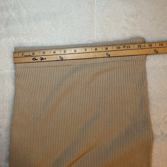 Sincerely Jules Elegant Cream Ribbed Two-Piece Set - Picture 5 of 8